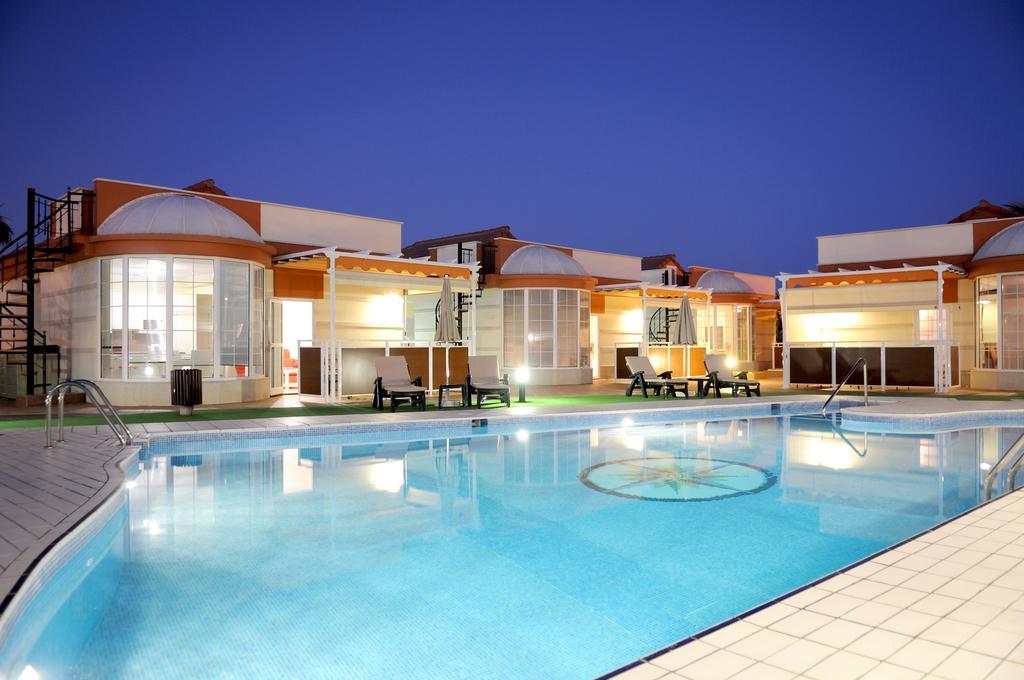 Siesta Suites Maspalomas  Buitenkant foto