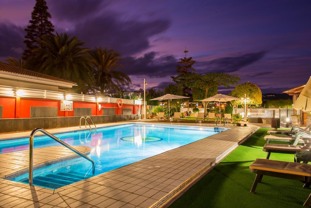 Siesta Suites Maspalomas  Buitenkant foto