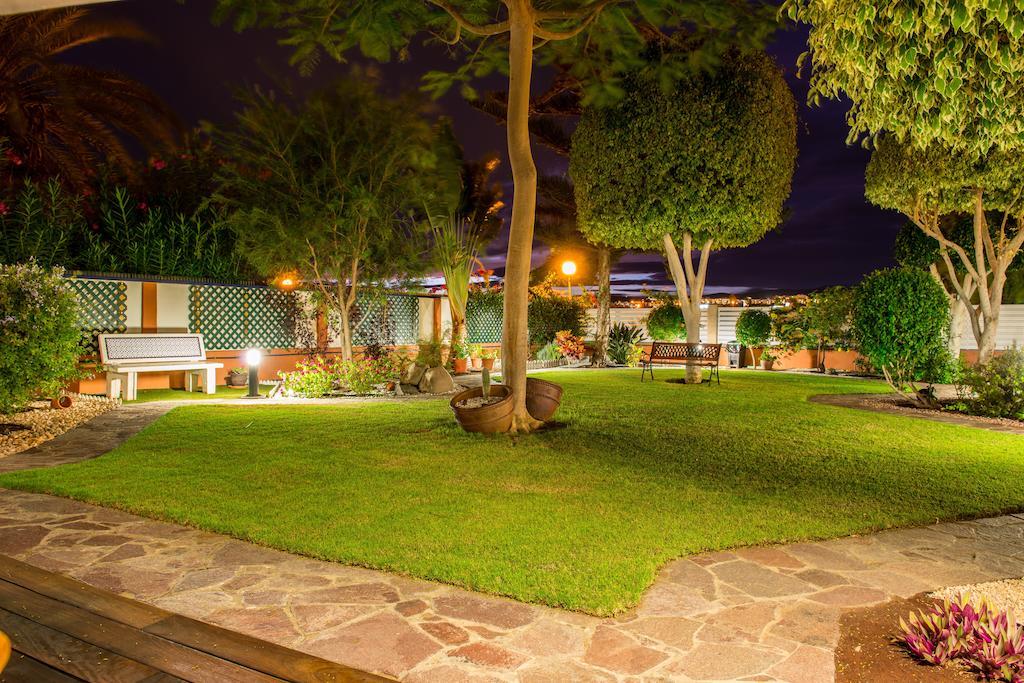Siesta Suites Maspalomas  Buitenkant foto