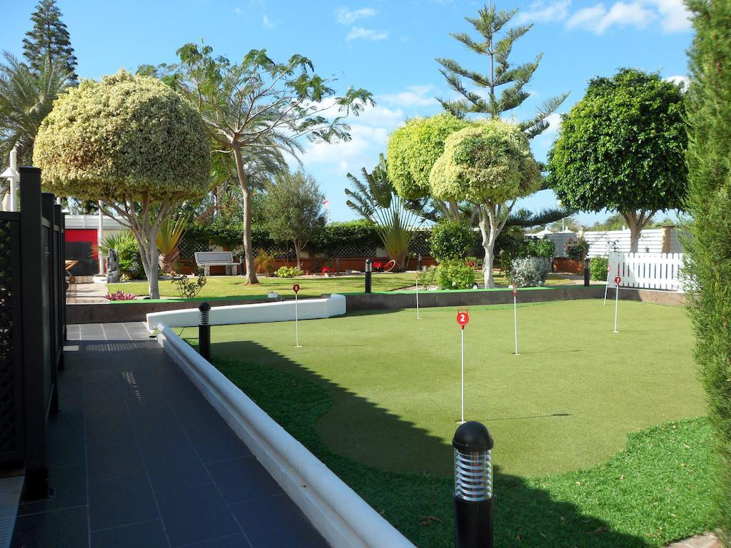 Siesta Suites Maspalomas  Buitenkant foto